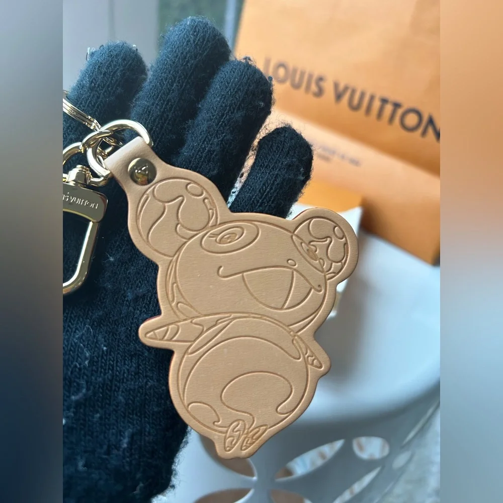 Louis Vuitton X Murakami Porte Cles Panda Key Ring + Panda LV collectible card - Picture 6 of 16